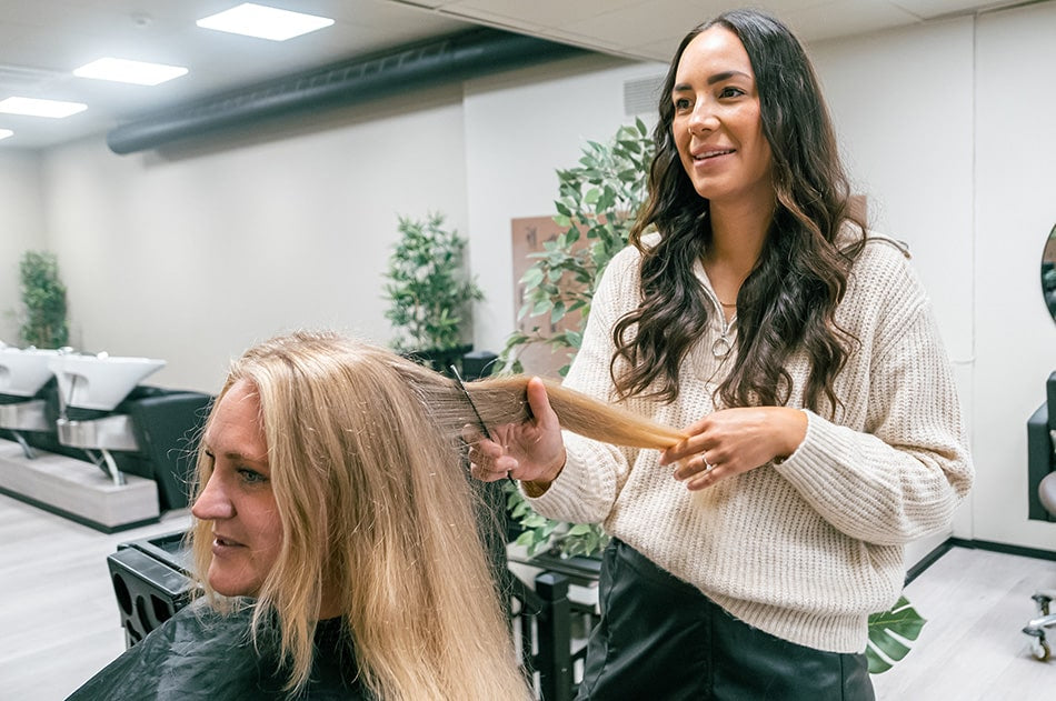Hairdresser Isabelle Calderon at Hendrix Hair